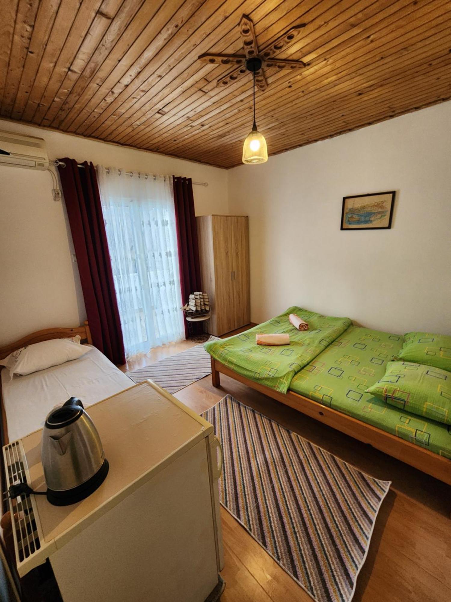 Adriatic Sea View Rooms ウルツィニ エクステリア 写真